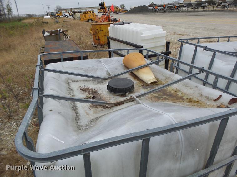 image for item K5615 (6) poly and asphalt tanks