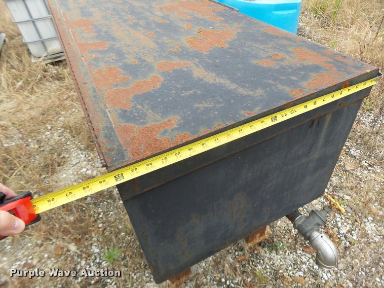 image for item K5615 (6) poly and asphalt tanks