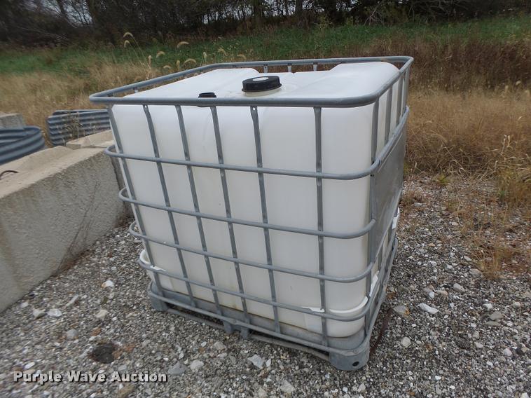 image for item K5615 (6) poly and asphalt tanks