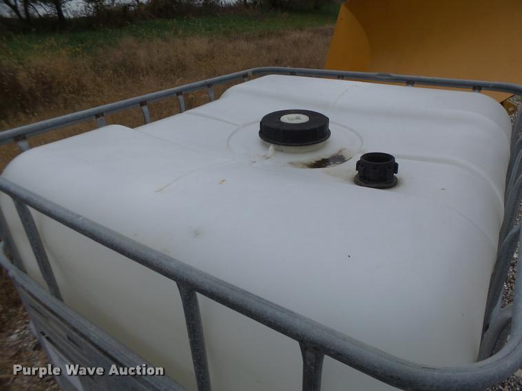 image for item K5615 (6) poly and asphalt tanks