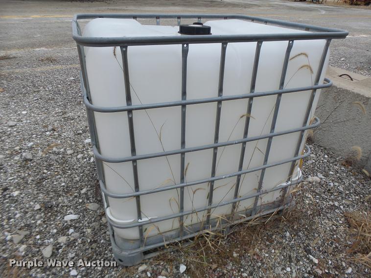 image for item K5615 (6) poly and asphalt tanks