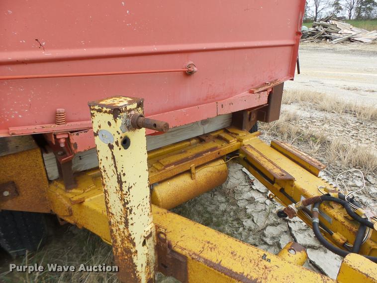 image for item K5616 1997 Shop built FMC C100E1000SB pressure washer trailer