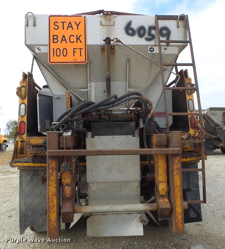 image for item K5620 1999 International 4900 dump truck