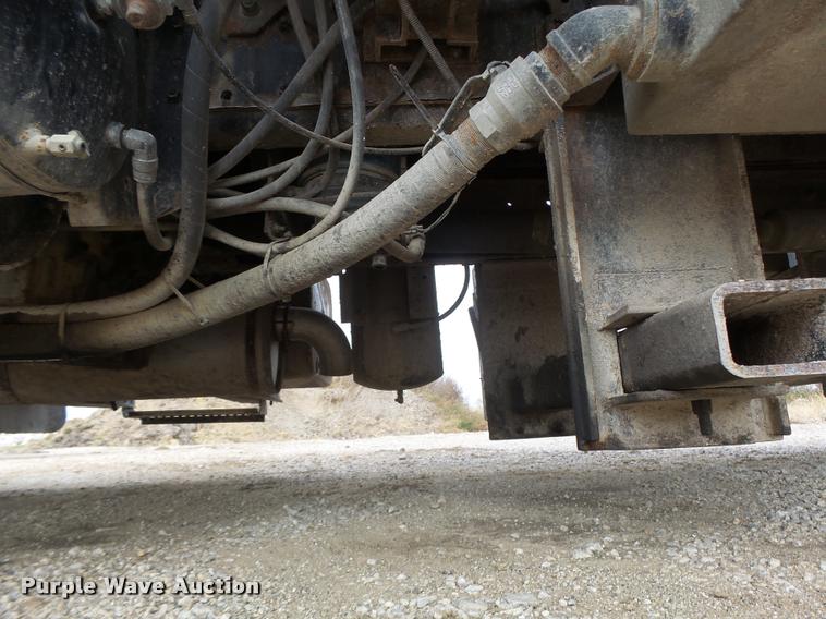 image for item K5620 1999 International 4900 dump truck