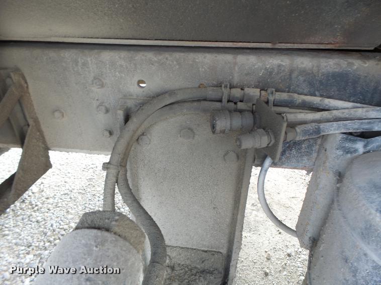 image for item K5620 1999 International 4900 dump truck