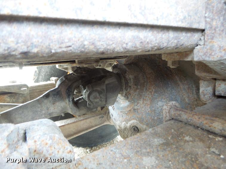 image for item K5620 1999 International 4900 dump truck