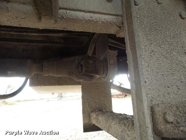 image for item K5620 1999 International 4900 dump truck