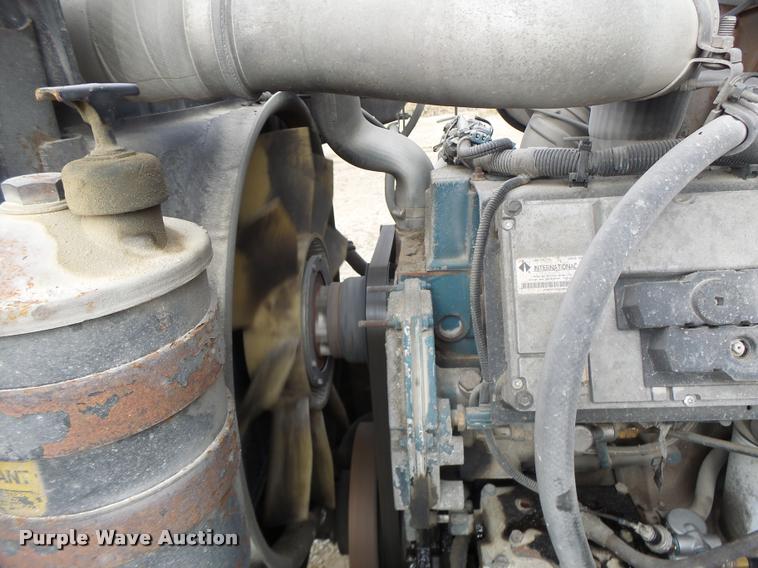 image for item K5620 1999 International 4900 dump truck