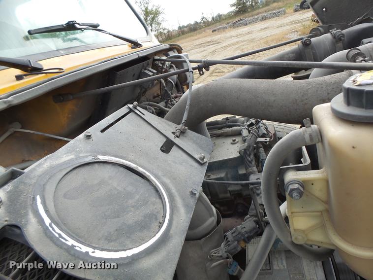 image for item K5620 1999 International 4900 dump truck