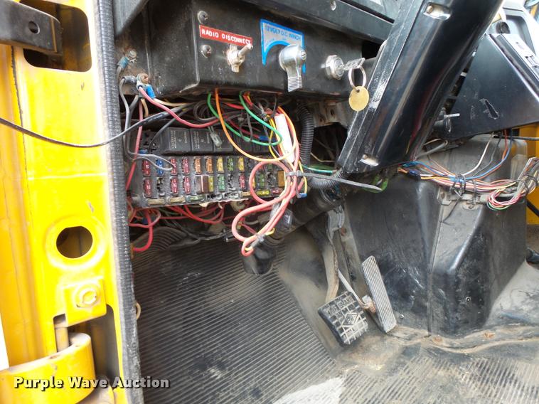 image for item K5620 1999 International 4900 dump truck