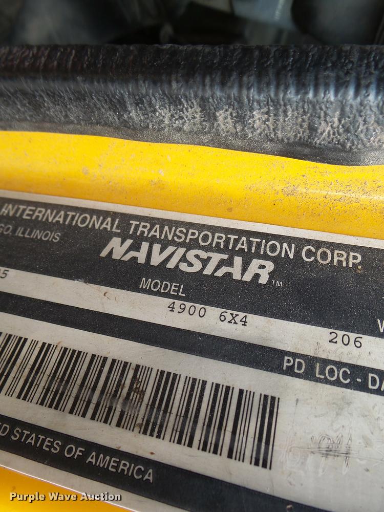 image for item K5620 1999 International 4900 dump truck