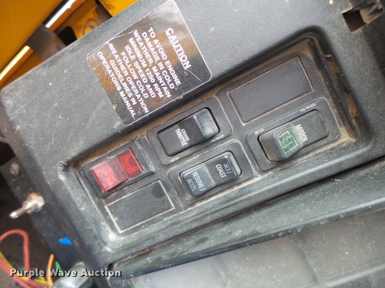 image for item K5620 1999 International 4900 dump truck