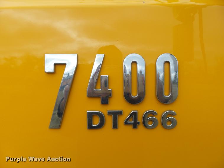 image for item K5621 2006 International 7400 dump truck