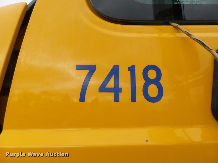 image for item K5621 2006 International 7400 dump truck