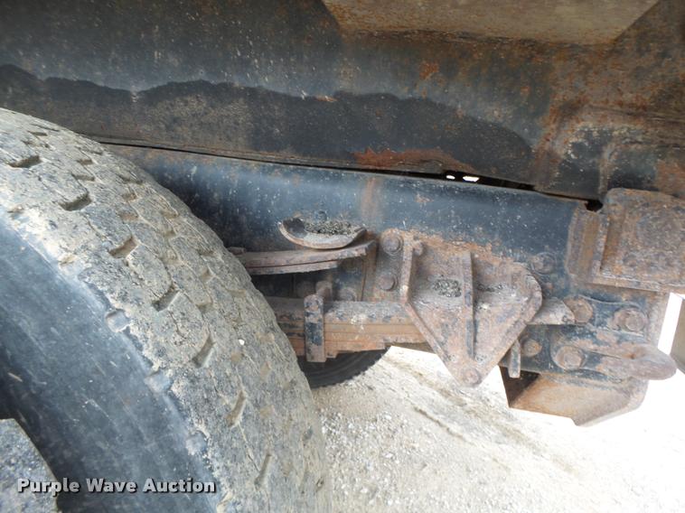 image for item K5621 2006 International 7400 dump truck