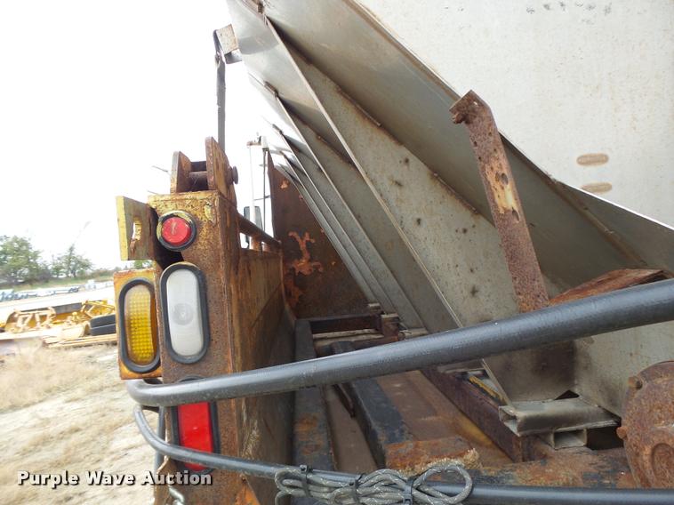 image for item K5621 2006 International 7400 dump truck