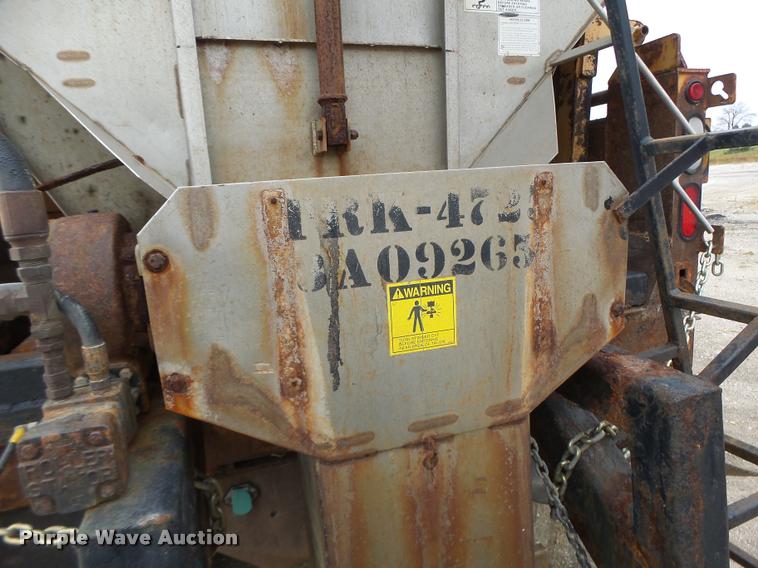 image for item K5621 2006 International 7400 dump truck