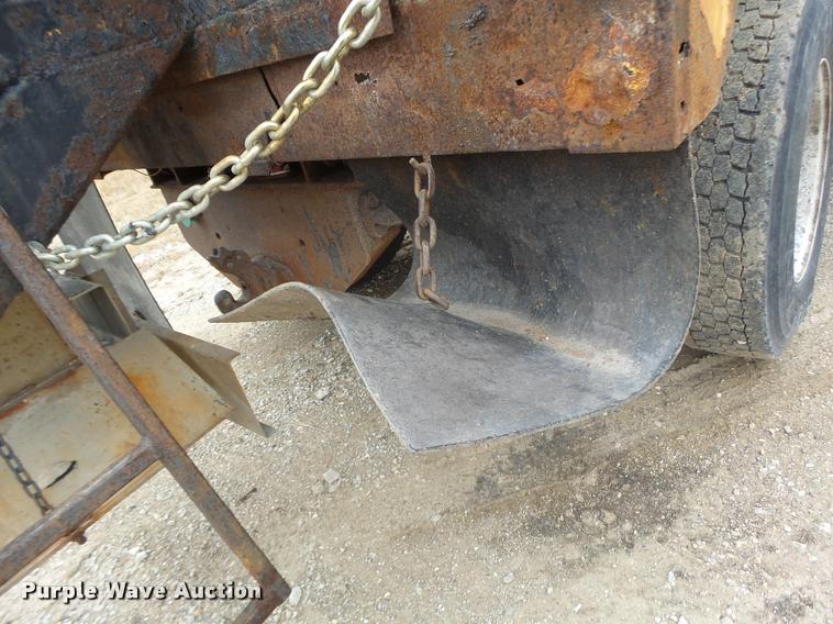 image for item K5621 2006 International 7400 dump truck