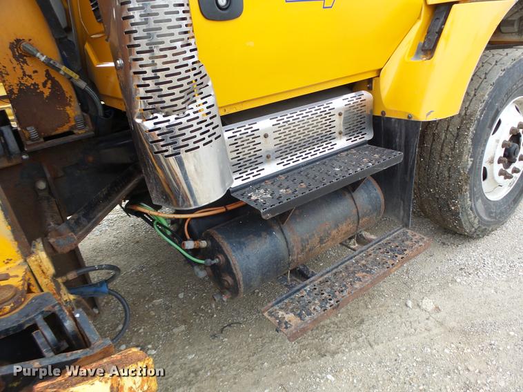 image for item K5621 2006 International 7400 dump truck