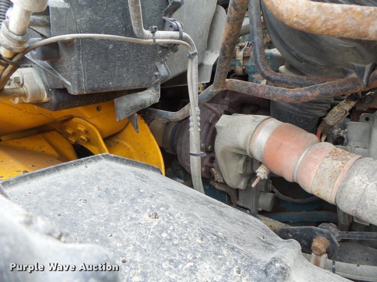 image for item K5621 2006 International 7400 dump truck