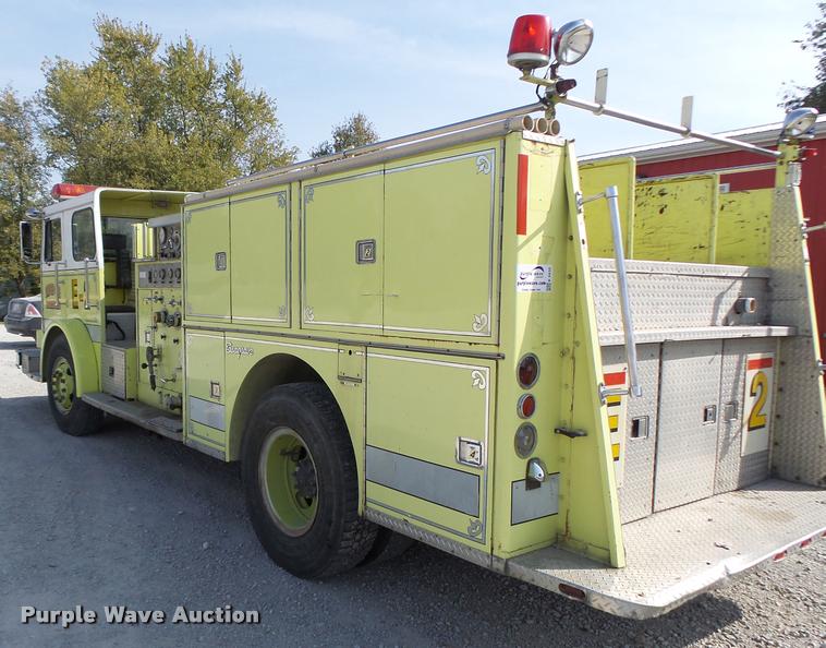image for item K5632 1978 Seagrave fire truck