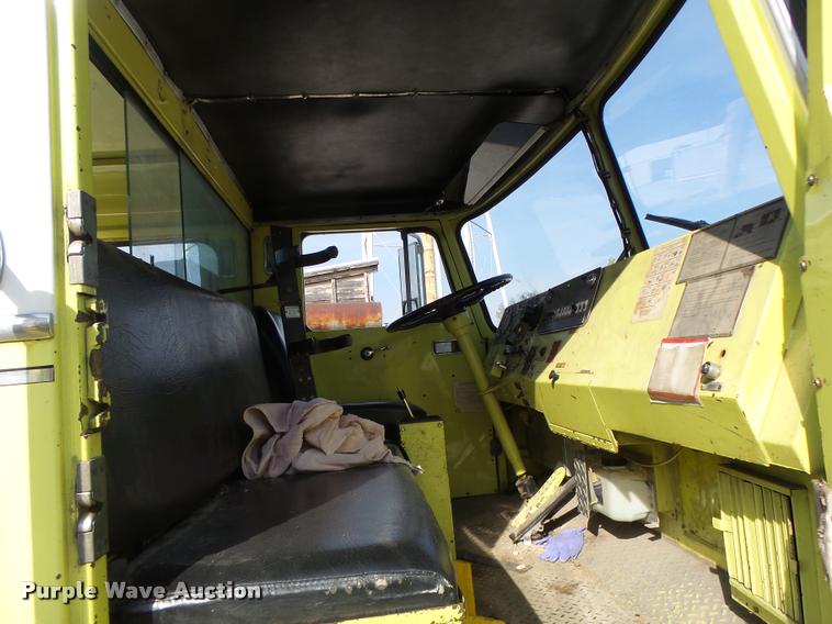 image for item K5632 1978 Seagrave fire truck