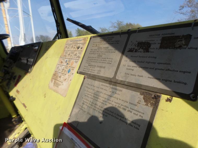 image for item K5632 1978 Seagrave fire truck