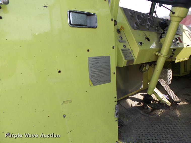 image for item K5632 1978 Seagrave fire truck