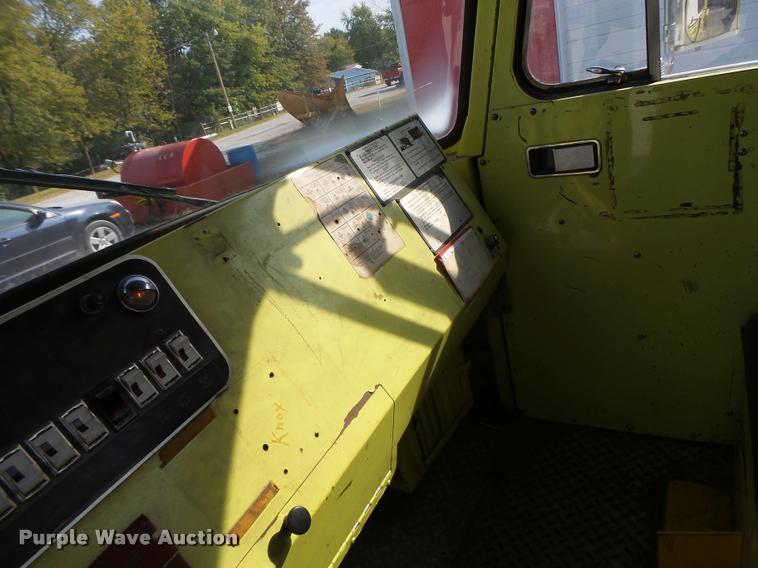 image for item K5632 1978 Seagrave fire truck