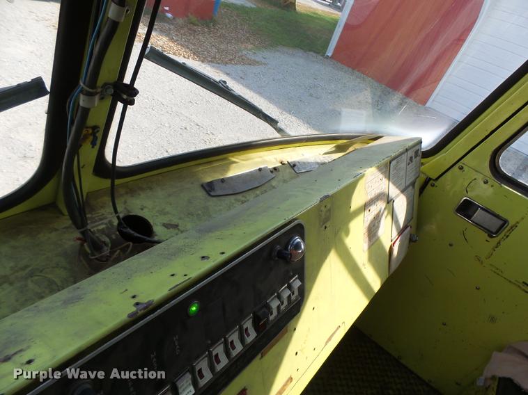 image for item K5632 1978 Seagrave fire truck