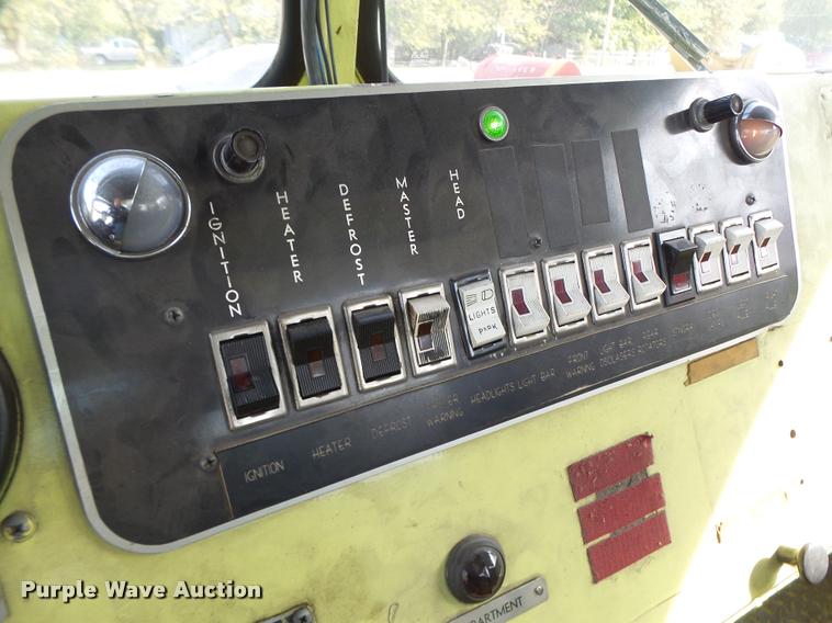 image for item K5632 1978 Seagrave fire truck