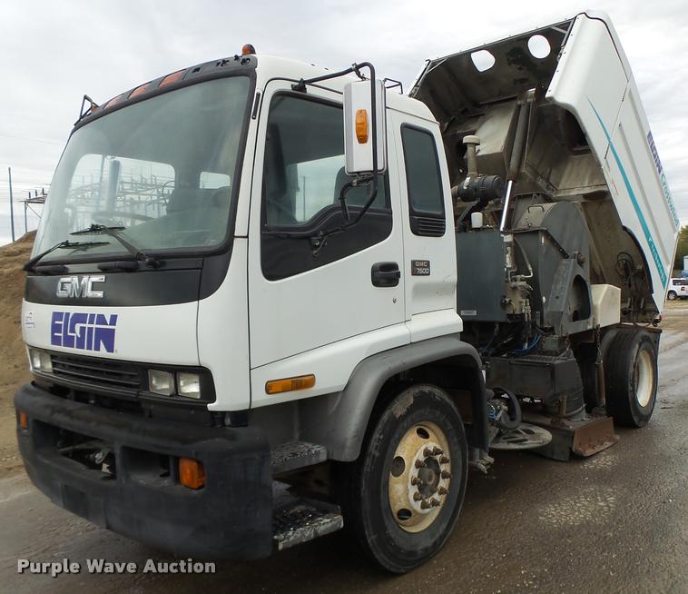 image for item K5646 1998 GMC T7500 street sweeper truck