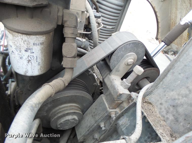 image for item K5646 1998 GMC T7500 street sweeper truck