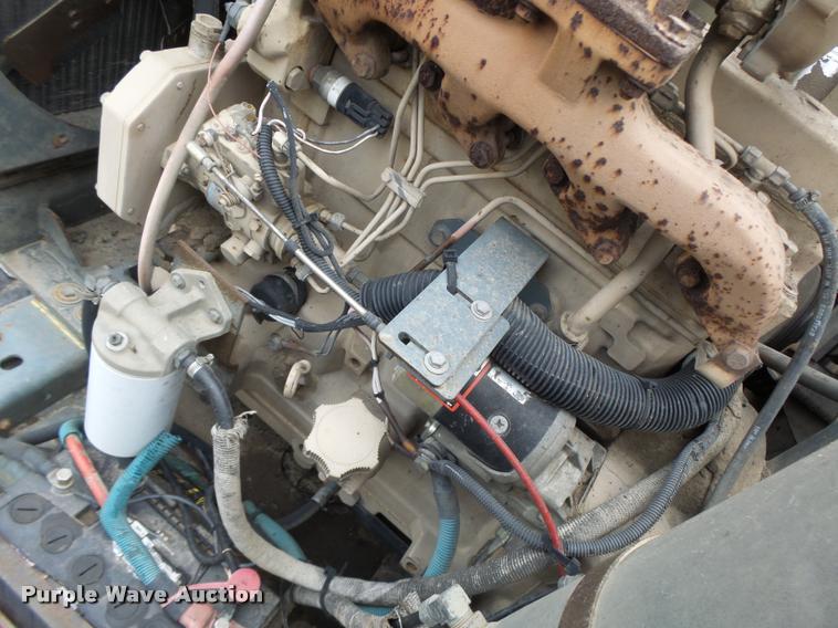 image for item K5646 1998 GMC T7500 street sweeper truck