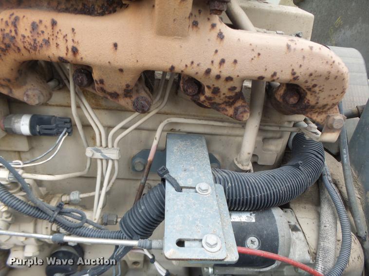 image for item K5646 1998 GMC T7500 street sweeper truck