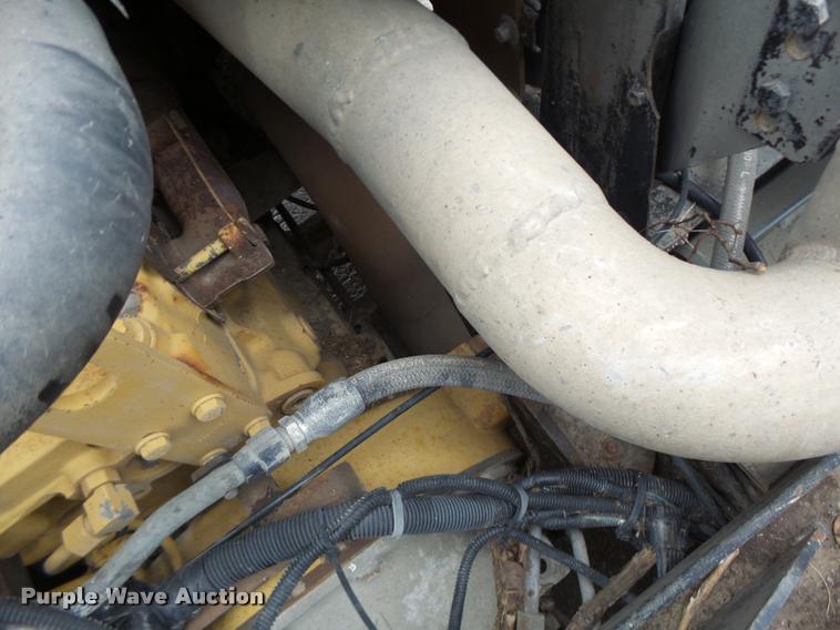 image for item K5646 1998 GMC T7500 street sweeper truck