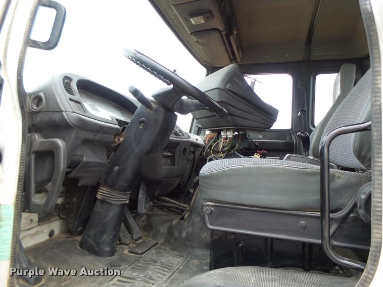 image for item K5646 1998 GMC T7500 street sweeper truck