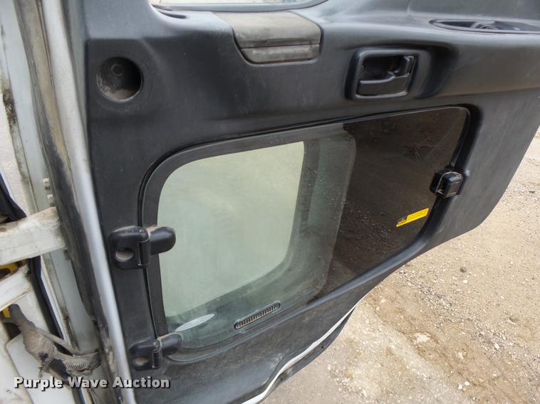 image for item K5646 1998 GMC T7500 street sweeper truck