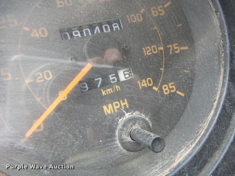 image for item K5646 1998 GMC T7500 street sweeper truck