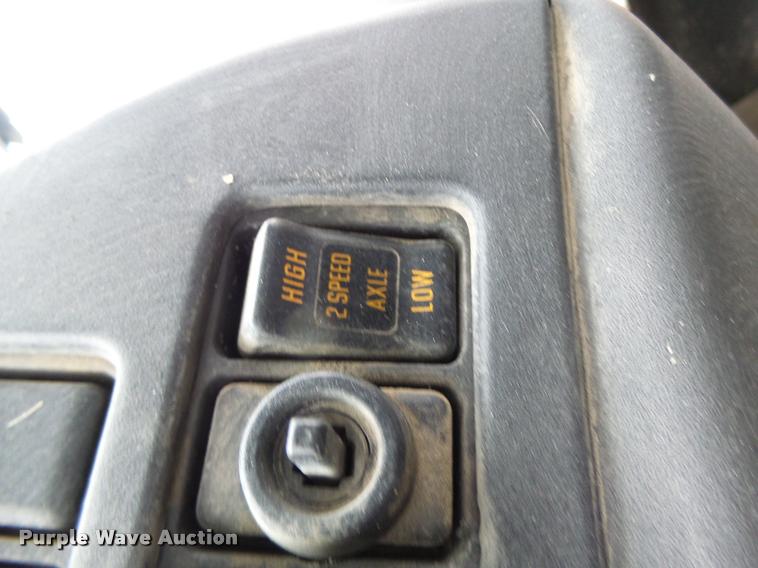 image for item K5646 1998 GMC T7500 street sweeper truck