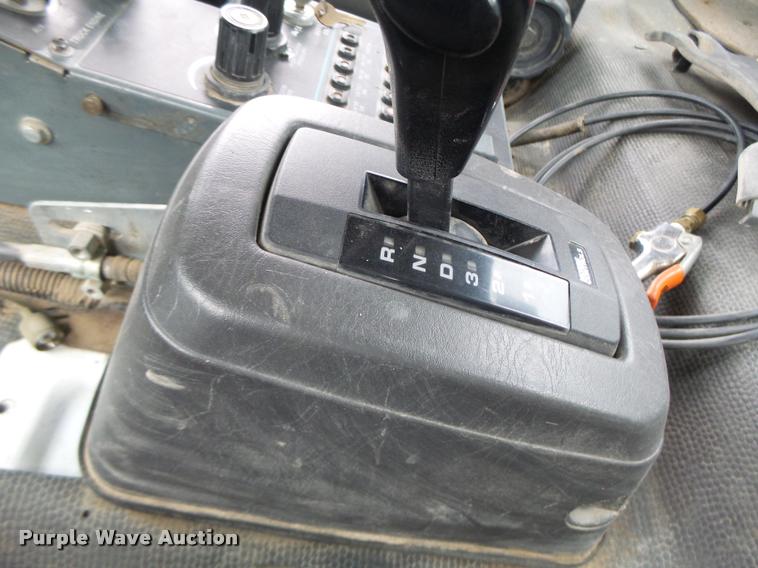 image for item K5646 1998 GMC T7500 street sweeper truck