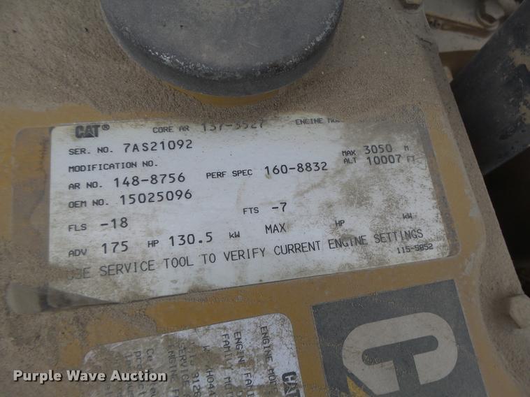 image for item K5646 1998 GMC T7500 street sweeper truck