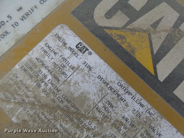 image for item K5646 1998 GMC T7500 street sweeper truck