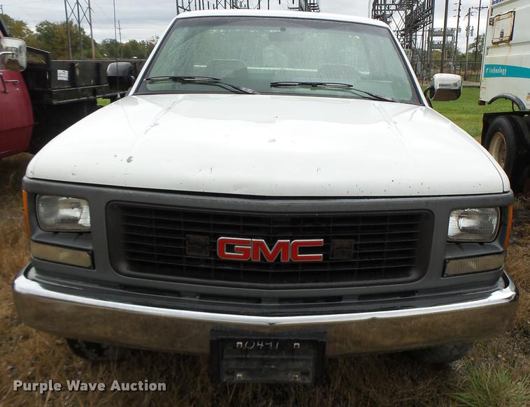image for item K5647 1994 GMC Sierra 1500 pickup truck