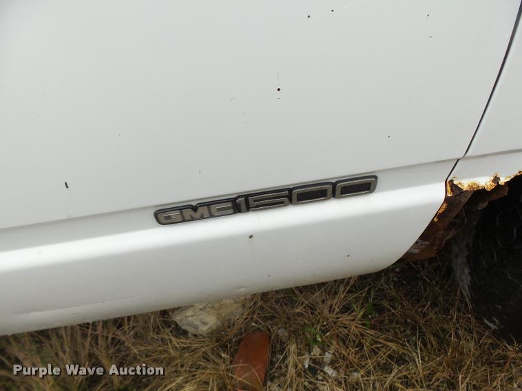 image for item K5647 1994 GMC Sierra 1500 pickup truck