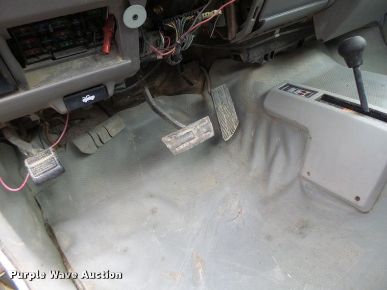 image for item K5647 1994 GMC Sierra 1500 pickup truck