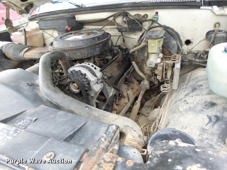 image for item K5647 1994 GMC Sierra 1500 pickup truck