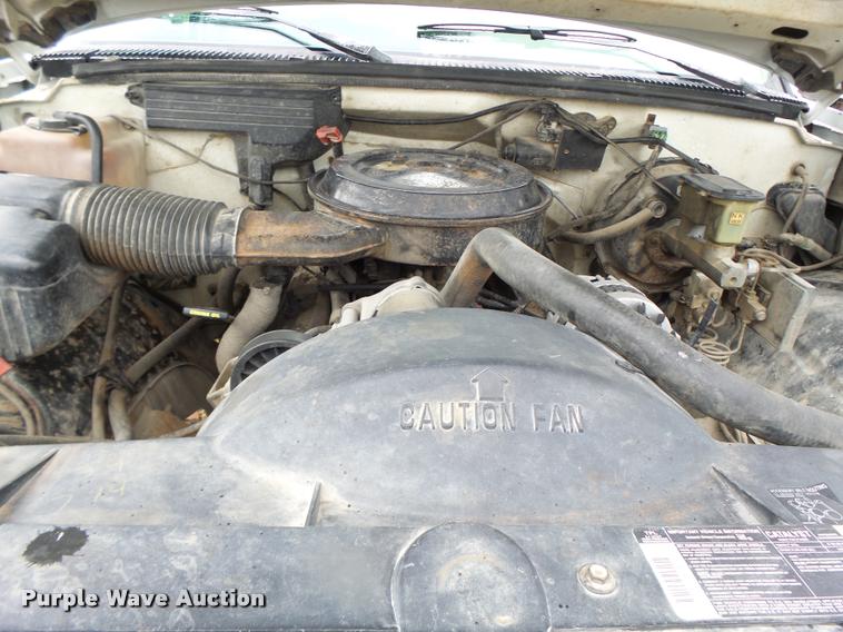 image for item K5647 1994 GMC Sierra 1500 pickup truck