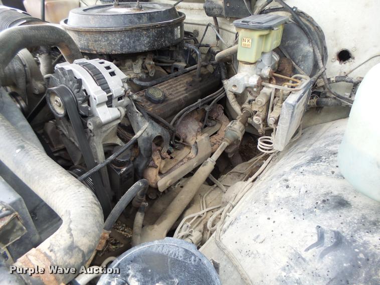 image for item K5647 1994 GMC Sierra 1500 pickup truck