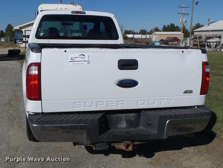 image for item K5657 2008 Ford F250 Super Duty SuperCab pickup truck